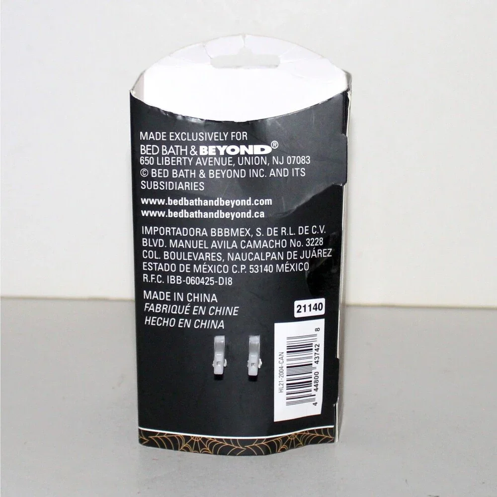 Bed Bath & Beyond Scented Oil Plug In Warmer White Ceramic Bats Halloween cutout